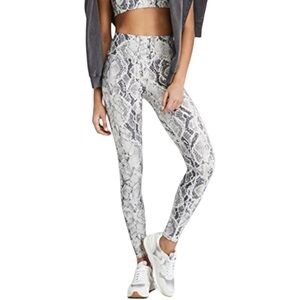 Alo High Waist Vapor Legging in Snakeskin Print